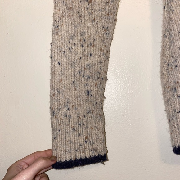 Patagonia Ranchito Hooded Long Sleeve Sweater - Picture 7 of 8